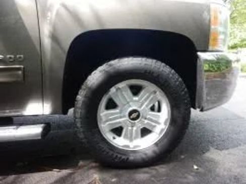 Used 2013 Chevrolet Silverado 1500 LT w/ All-Star Edition AWD/4WD image 24