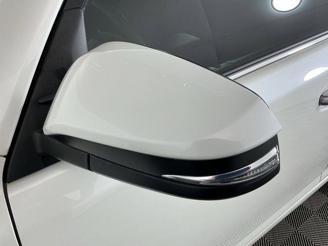 Used 2023 Toyota 4Runner Limited AWD/4WD image 12