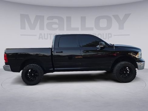 Used 2020 RAM 1500 Classic SLT w/ Luxury Group AWD/4WD image 6