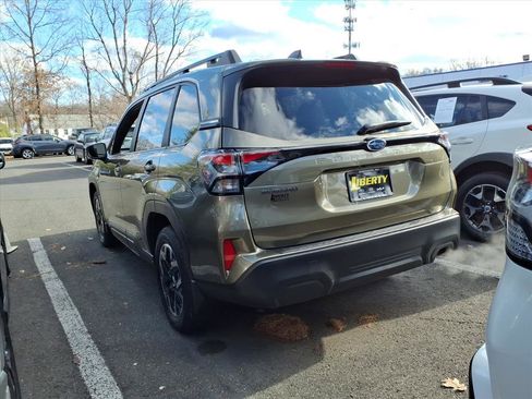 Certified 2025 Subaru Forester Premium image 4