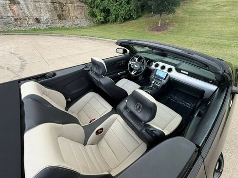 Used 2015 Ford Mustang GT Premium RWD image 26