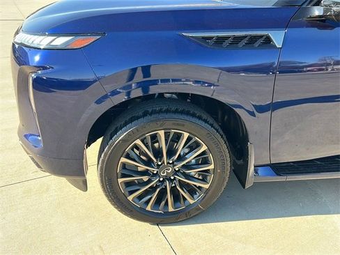 New 2026 INFINITI QX80 Autograph w/ Premium Cargo Package AWD/4WD image 9