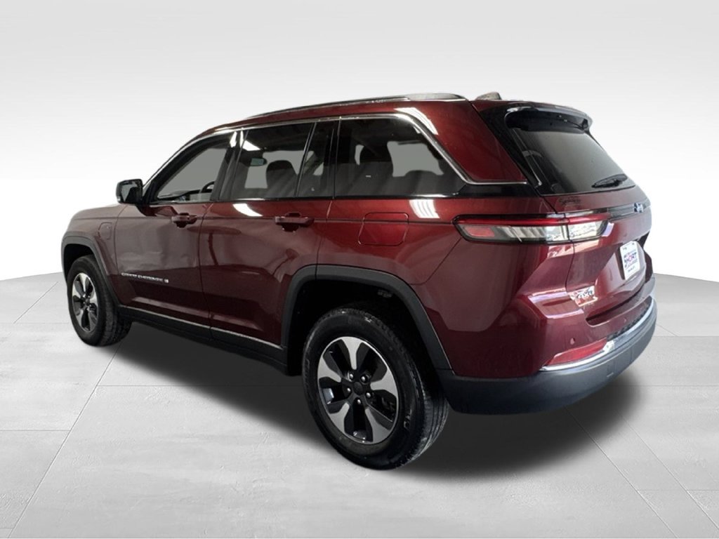 Used 2023 Jeep Grand Cherokee 4WD 4xe image 13