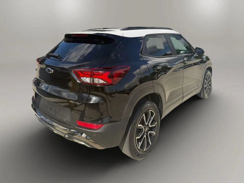 Used 2021 Chevrolet TrailBlazer ACTIV w/ Sun and Liftgate Package FWD image 7
