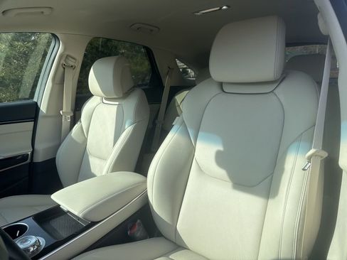 New 2026 Genesis GV70 2.5T image 13