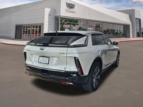 Used 2024 Cadillac Lyriq Luxury RWD image 4