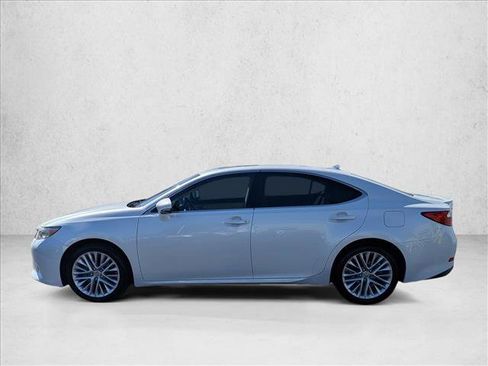 Used 2014 Lexus ES 350 w/ Luxury Package FWD image 9