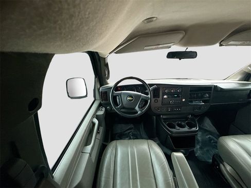 Used 2022 Chevrolet Express 2500 w/ Driver Convenience Package image 20