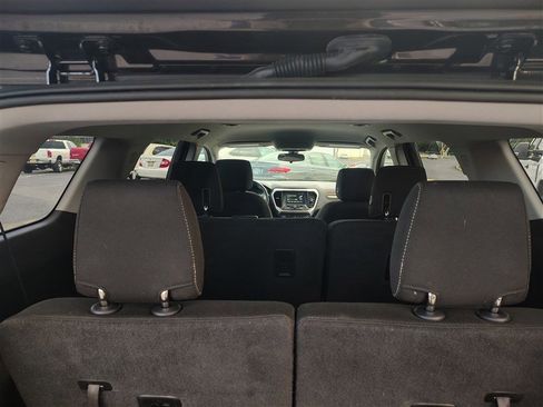 Used 2018 GMC Acadia SLE w/ Driver Alert Package I image 14