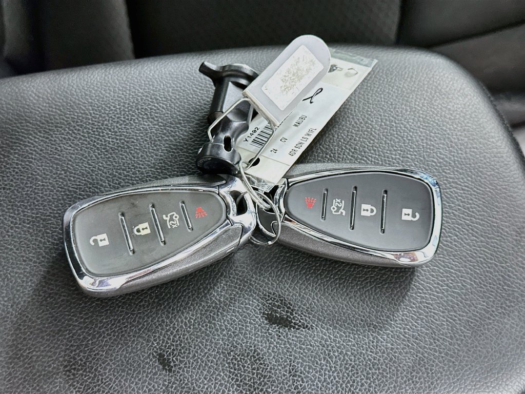Used 2024 Chevrolet Malibu LS w/ Driver Confidence Package FWD image 33
