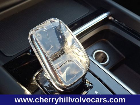 New 2026 Volvo XC60 B5 Plus w/ Protection Package Premier image 10