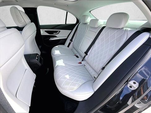 Used 2026 Mercedes-Benz E 450 4MATIC Sedan image 28