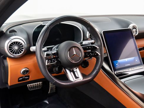 Used 2023 Mercedes-Benz SL 55 AMG 4MATIC image 11