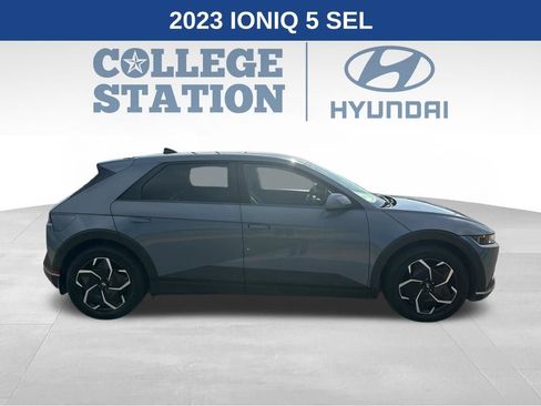 Used 2023 Hyundai Ioniq 5 SEL AWD/4WD image 2