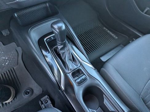 Used 2022 Toyota Corolla SE image 5