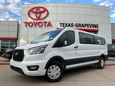 Used 2023 Ford Transit 350 XLT image 2