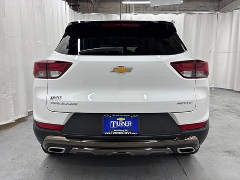 Used 2023 Chevrolet TrailBlazer ACTIV w/ Sun and Liftgate Package image 4