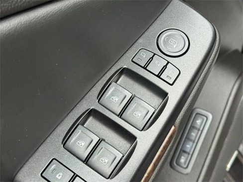 Used 2016 Chevrolet Tahoe LT w/ Luxury Package image 17