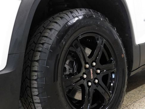 Used 2021 GMC Acadia AT4 AWD/4WD image 18