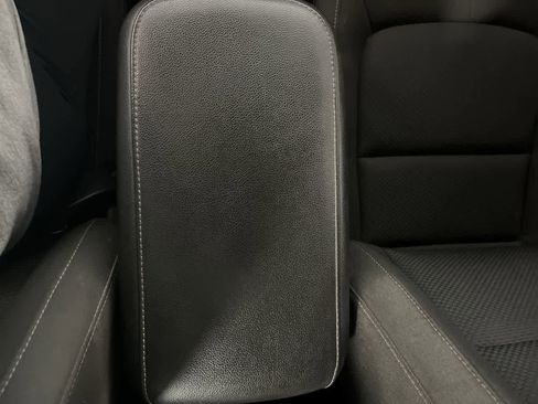 Used 2022 Chevrolet Colorado LT w/ Fleet Safety Package image 23