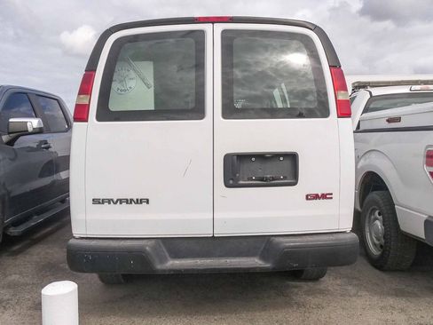 Used 2008 GMC Savana 2500 w/ Power Package RWD image 8