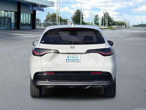 New 2027 Honda HR-V EX-L image 8