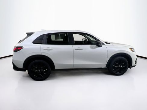 Used 2023 Honda HR-V Sport image 4