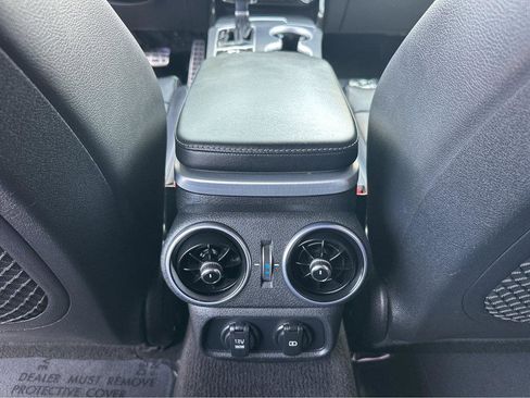 Used 2018 Kia Stinger GT RWD image 16
