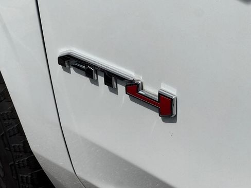 Used 2022 GMC Yukon AT4 AWD/4WD image 20