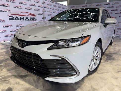 Used 2023 Toyota Camry LE image 3