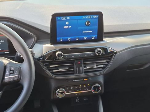 Used 2025 Ford Escape Active AWD/4WD image 19
