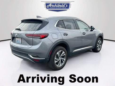 Used 2022 Buick Envision Essence w/ Technology Package I AWD/4WD image 3