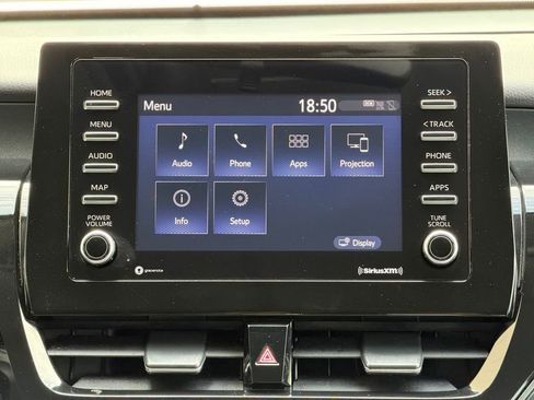 Used 2023 Toyota Camry SE FWD image 13