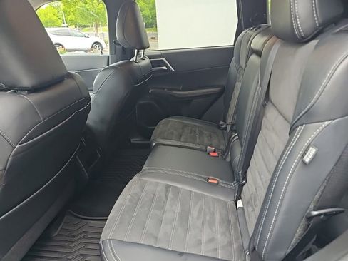 Used 2024 Mitsubishi Outlander SE AWD/4WD image 31