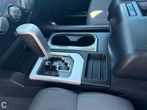 Used 2016 Toyota Tundra SR5 w/ SR5 Upgrade Package RWD image 21