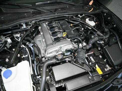 New 2026 MAZDA MX-5 Miata RF Grand Touring RWD image 29
