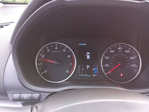 New 2026 Mitsubishi Outlander AWD image 16