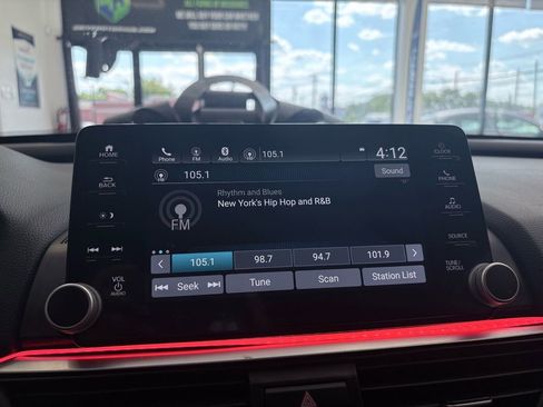 Used 2022 Honda Accord Sport image 32