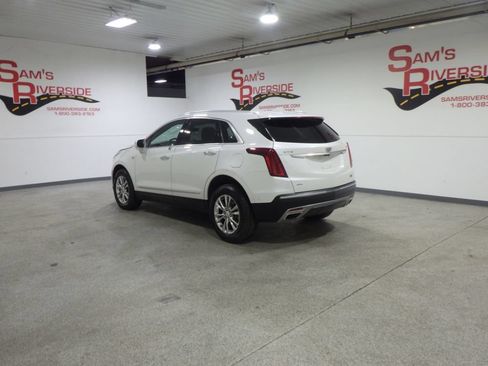 Used 2020 Cadillac XT5 Premium Luxury AWD/4WD image 2