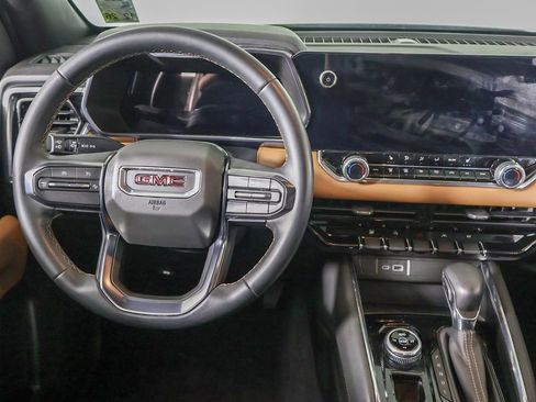 Used 2024 GMC Canyon AT4 w/ Technology Package image 8