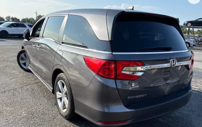 Used 2019 Honda Odyssey EX image 2