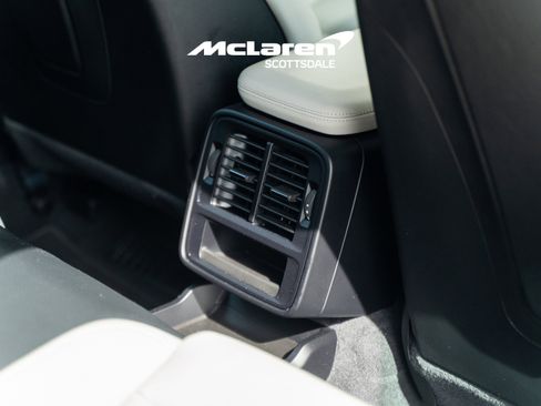 Used 2021 Porsche Taycan image 32