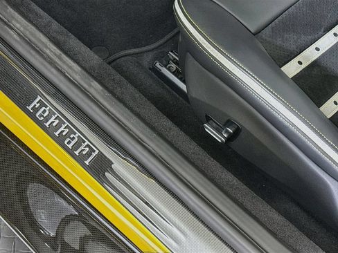 Certified 2024 Ferrari Roma Spider RWD image 21