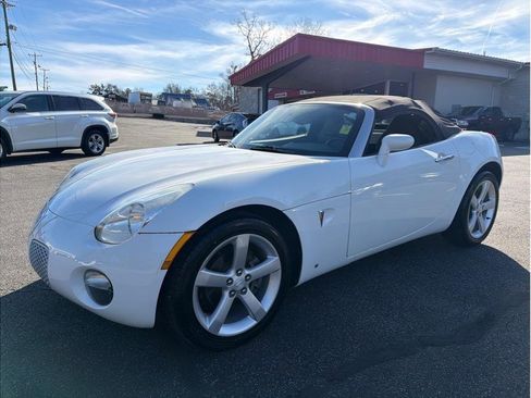 Used 2006 Pontiac Solstice Convertible w/ Premium Package image 19
