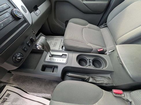 Used 2011 Suzuki Equator Sport AWD/4WD image 18