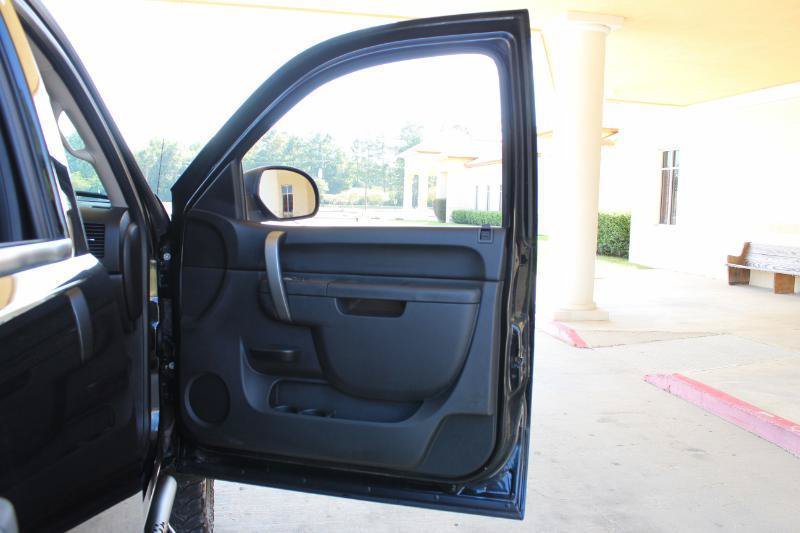 Used 2014 GMC Sierra 2500 SLE w/ SLE Preferred Package AWD/4WD image 28