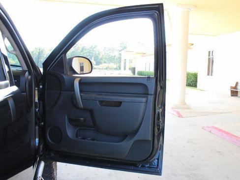 Used 2014 GMC Sierra 2500 SLE w/ SLE Preferred Package AWD/4WD image 28