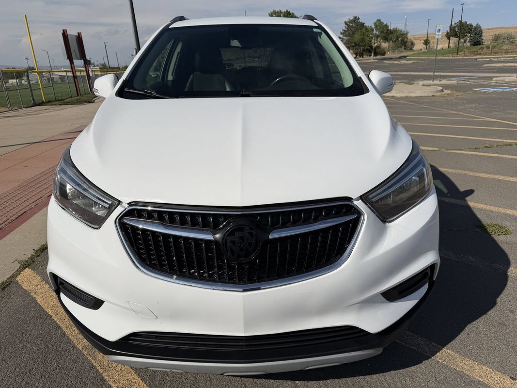 Used 2019 Buick Encore Preferred FWD image 2