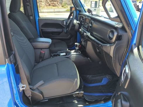 Used 2023 Jeep Wrangler Sport AWD/4WD image 19