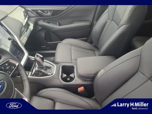 Used 2025 Subaru Outback Limited image 15